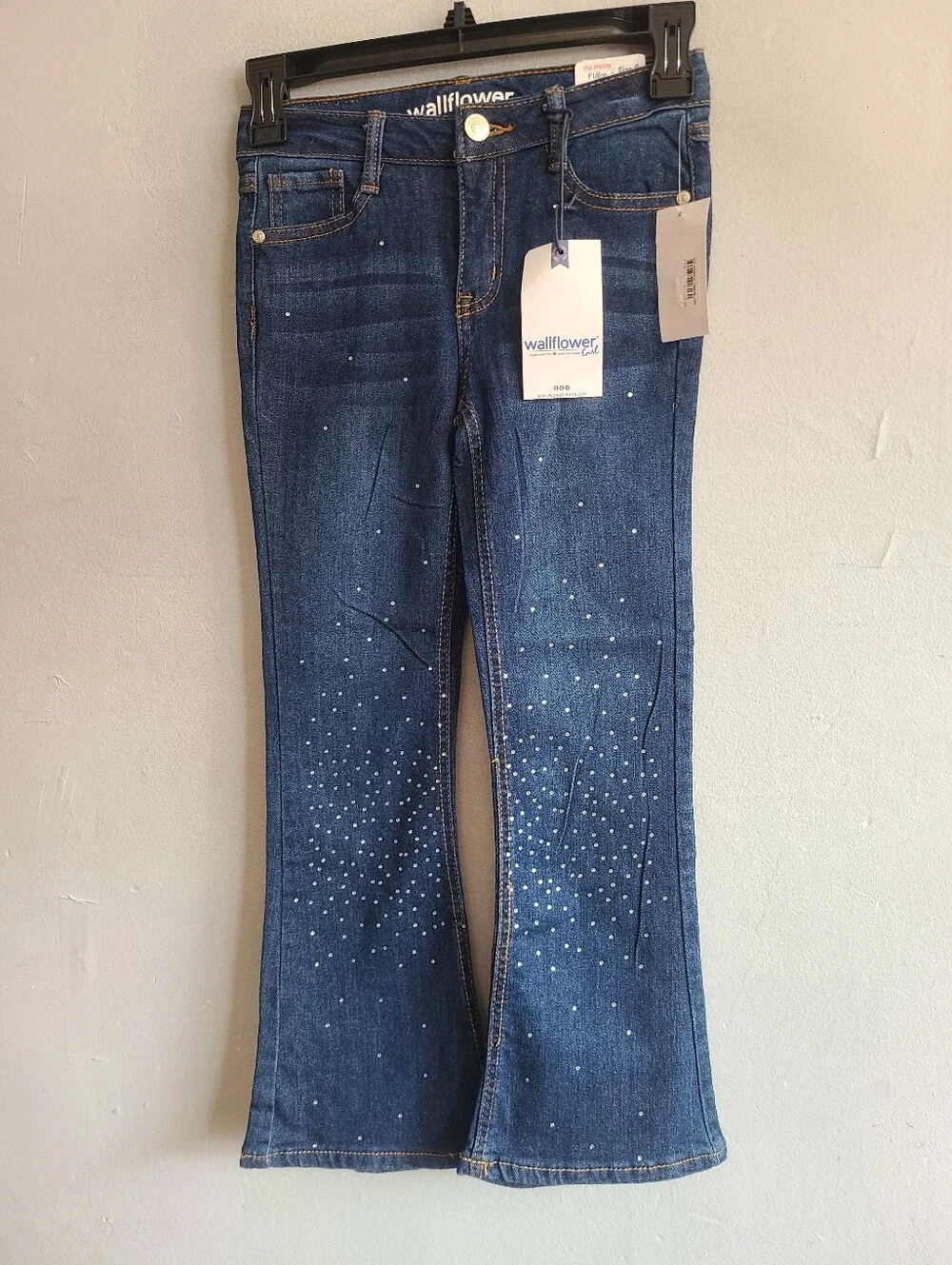 NEW girl's size 8 Wallflower dark wash Hailey flare jeans w/rhinestone detail